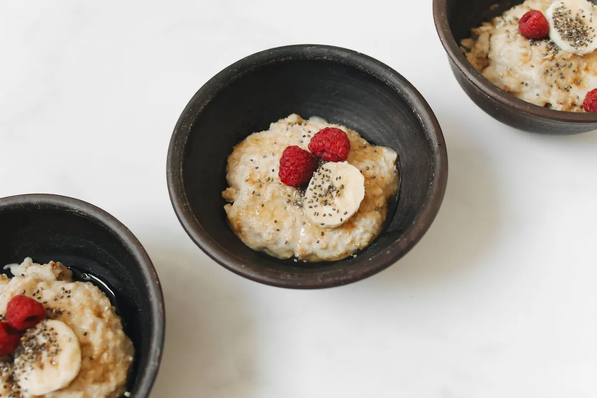 Can Cats Eat Oatmeal? What to Know About Feeding Plain Cooked Oats — PurrWise guide